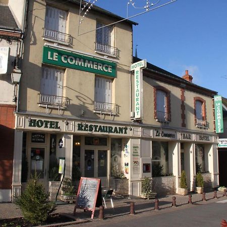 Hotel Le Commerce Bellegarde-du-Loiret Esterno foto